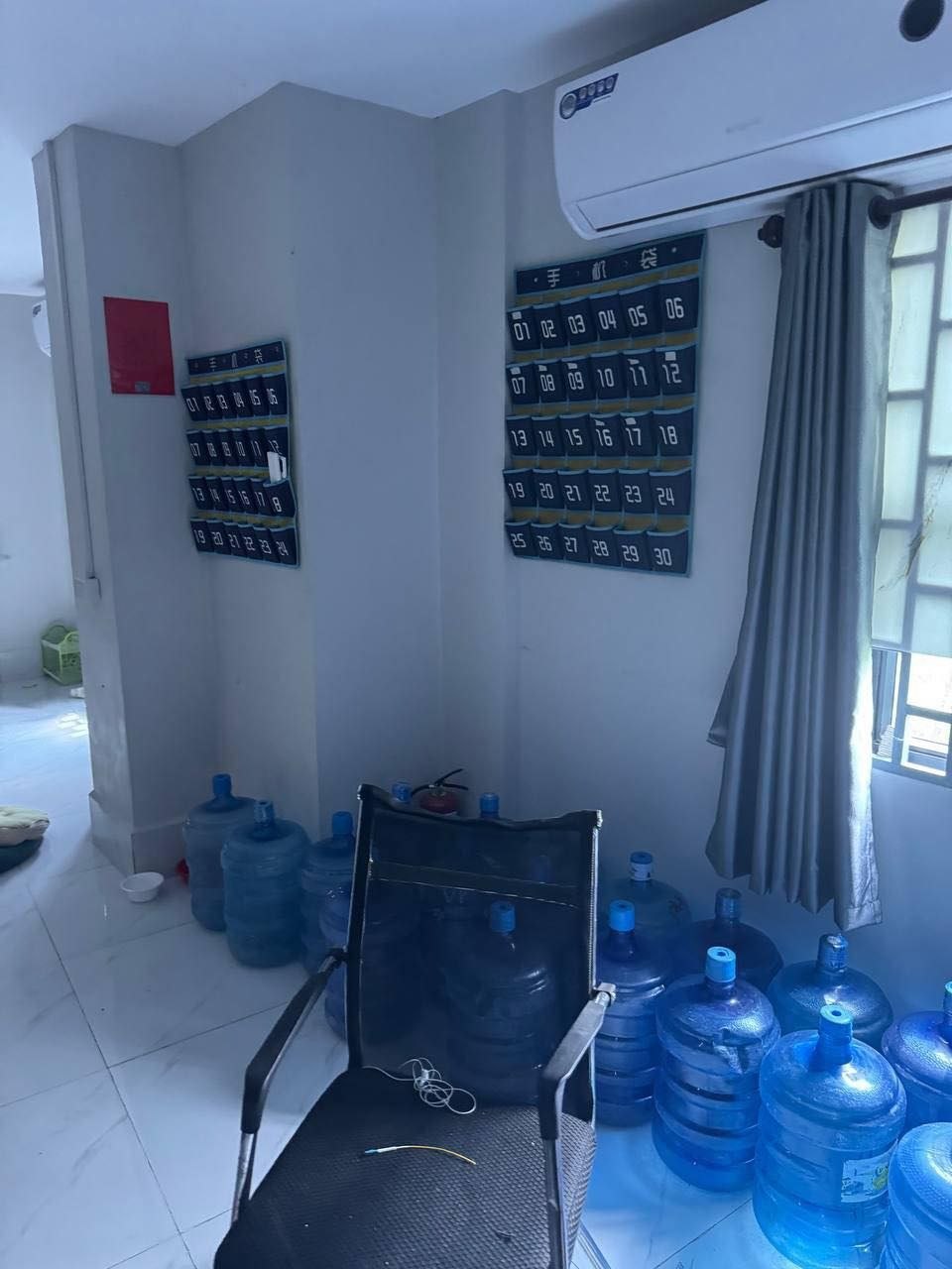 柬埔寨新闻 柬埔寨国家警察总署与卜迭棉芷省政府继续对波贝市的楼房及排屋进行检查，以防有人秘密从事网络诈骗活动。