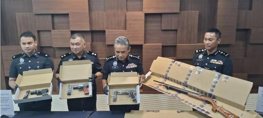 马来西亚新闻 修车员涉走私枪械称“收藏”,警充公5真枪逮捕一人