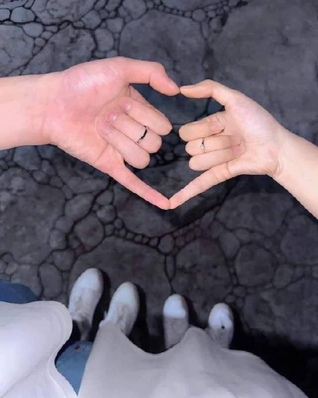 深情越南妹投稿 我想问一下这个群里的所有人